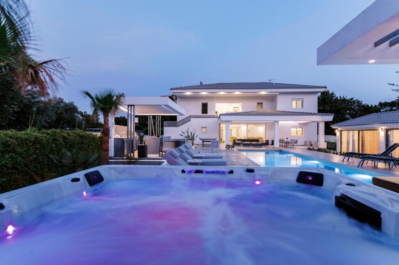 M Mansion Vila Pefki Exterior foto